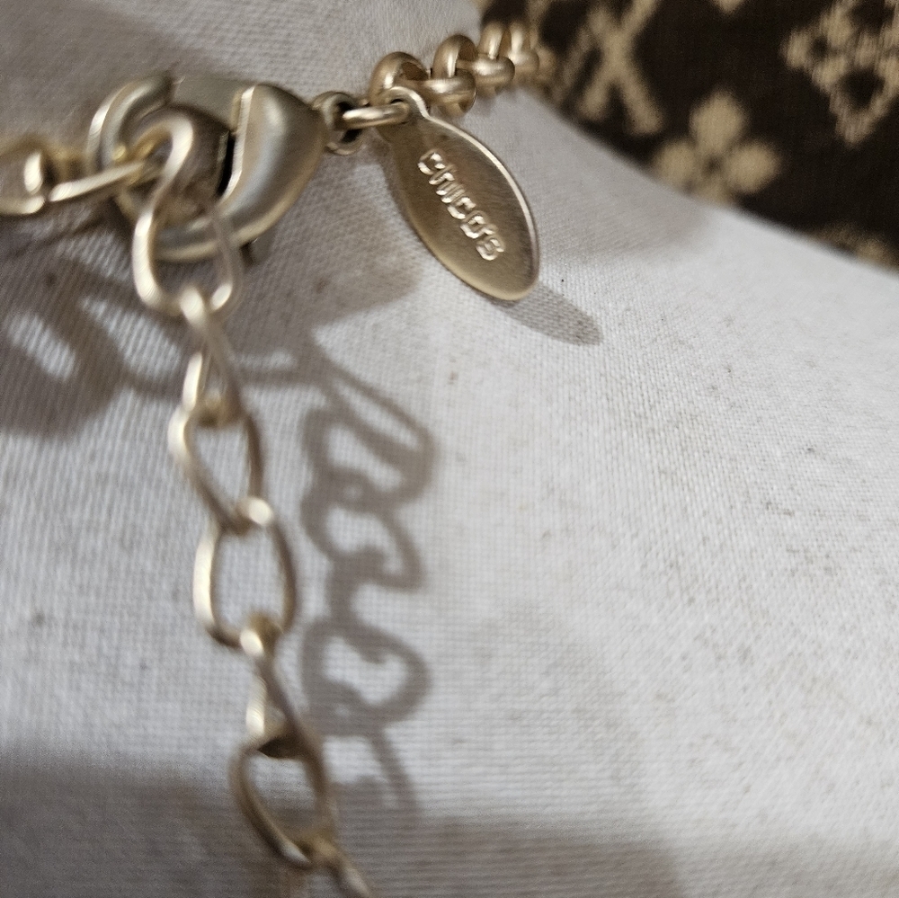 🖤Beautiful Chico's necklace gold with bold colors - Picture 2 of 4
